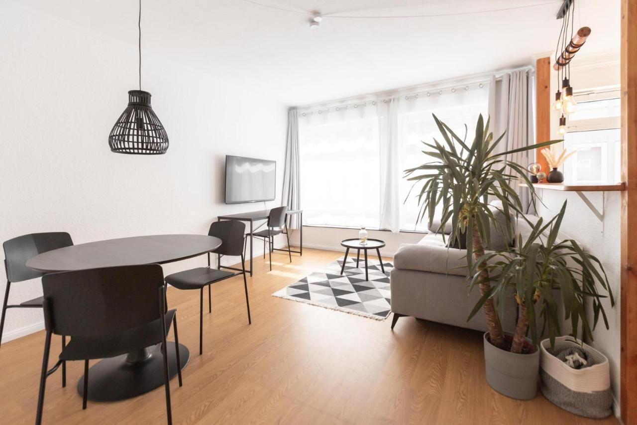 Koje Drei I Zentrales Apartment Mit Parkplatz Бремерхавен Екстериор снимка